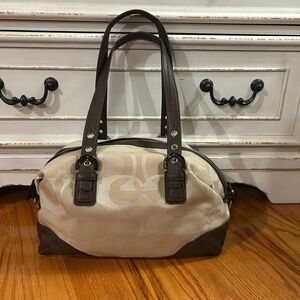 Vintage Elegant Tan and Brown Women's Coach Y2K Handbag Signature Choc Purse